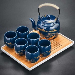 日本茶具，星光蓝瓷茶具套装，含 1 个茶壶和 6 个茶杯、1 个茶盘和 1 个不锈钢输液器 - 适合茶叶爱好者的典雅日本茶具套装