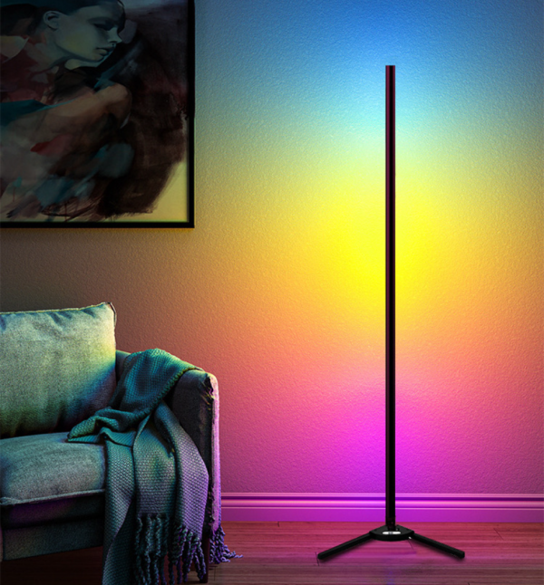 RGB 落地灯，与 Alexa 兼容的智能立灯，带应用程序控制的 RGBIC 卧室灯，适用于客厅、卧室的变色 LED 灯