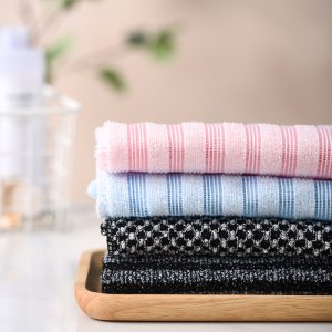 Trendy Japanese Exfoliating Back Scrubber, Body Back Scrubber Towel for Shower, Exfoliating Bath Wash Scrub Cloth Washcloth Washer for Exfoliation, Body Scrubbing Brush Loofah Exfoliator