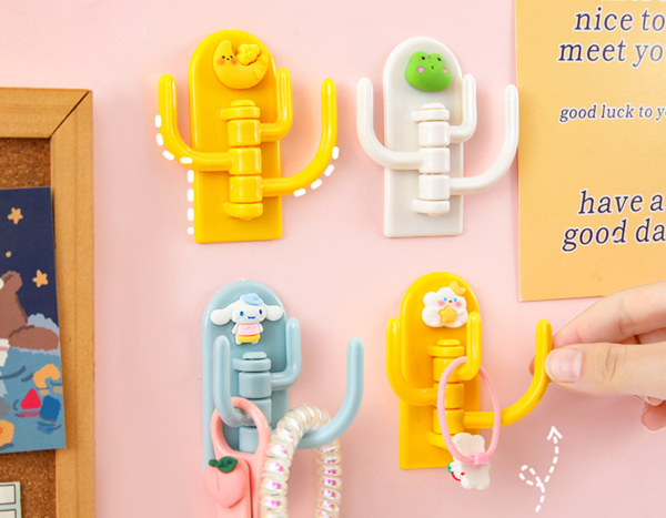 Creative Cute Cartoon Hooks for Living Room, Kitchen, Bathroom - Strong Adhesive Wall Hooks, No Drilling Needed, Pack of Four - 图片 6