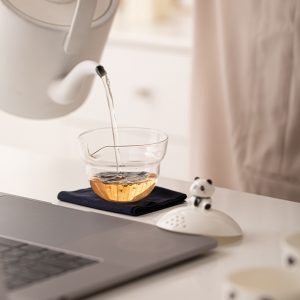 Trendy Panda 便携式茶壶套装（含 2 个茶杯）- 附带皮革便携箱