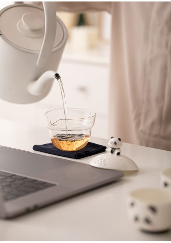 Trendy Panda Portable Teapot Set with 2 Teacups- Comes with Leather Carrying Case - 图片 6
