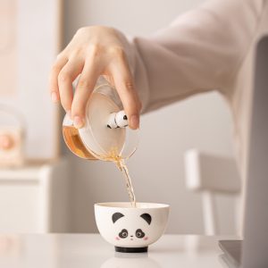 Trendy Panda 便携式茶壶套装（含 2 个茶杯）- 附带皮革便携箱