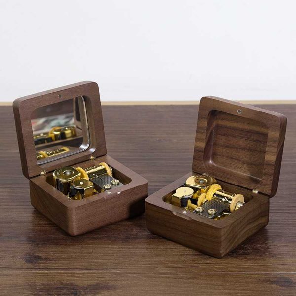 Handcrafted Walnut Wood Music Box with Made-in-Japan Sankyo Mechanical Core Movement - Compact, Battery-Free Operation with Multiple Melody Options - 图片 5