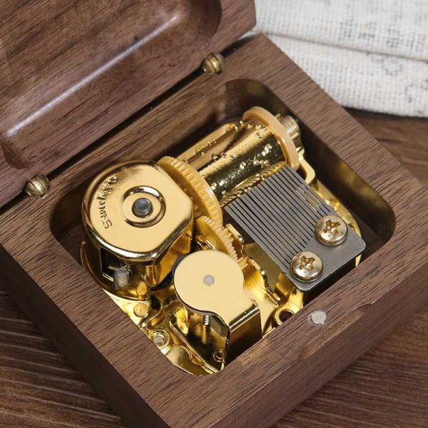 Handcrafted Walnut Wood Music Box with Made-in-Japan Sankyo Mechanical Core Movement - Compact, Battery-Free Operation with Multiple Melody Options - 图片 2
