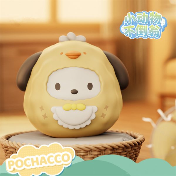 三丽鸥卡通人物可爱动物小精灵公仔--Pochacco 和 Cinnamoroll Roly-Poly 玩具--柔软耐用的收藏级桌面装饰品--四种公仔可供选择