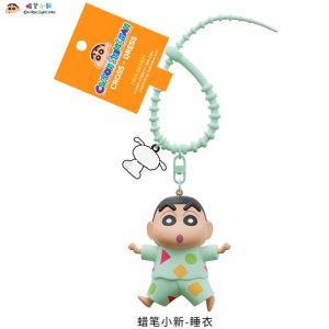 官方授权的 Crayon Shinchan 钥匙扣 - 包和汽车上的可爱吊饰 - 以各种装扮的标志性角色为特色
