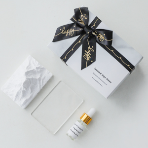 Trendy Luxury Fragrance Diffuser with Scented Alps Stone and Essential Oil Set - Elegant Home Aroma Gift Box - Two Choices of Scent Available