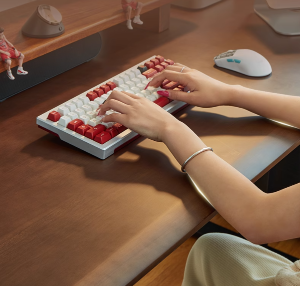 Electric Adjustable Standing Computer Desk for Home and Office - Real Wood Walnut with Single Motor - 图片 2